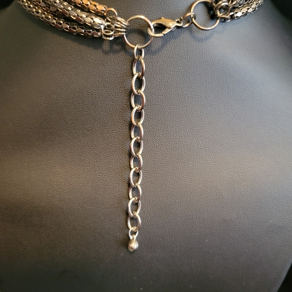Vintage Gun Metal Muliti Layering Necklace. - Picture 5 of 5